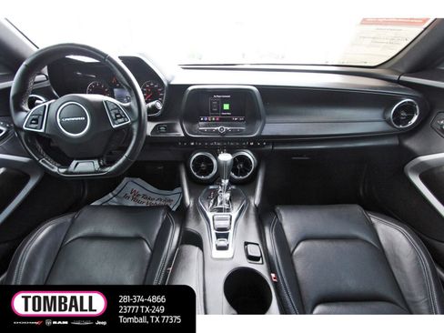 Used 2022 Chevrolet Camaro LT RWD image 10