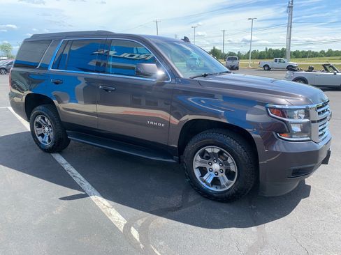 Used 2018 Chevrolet Tahoe LS AWD/4WD image 3