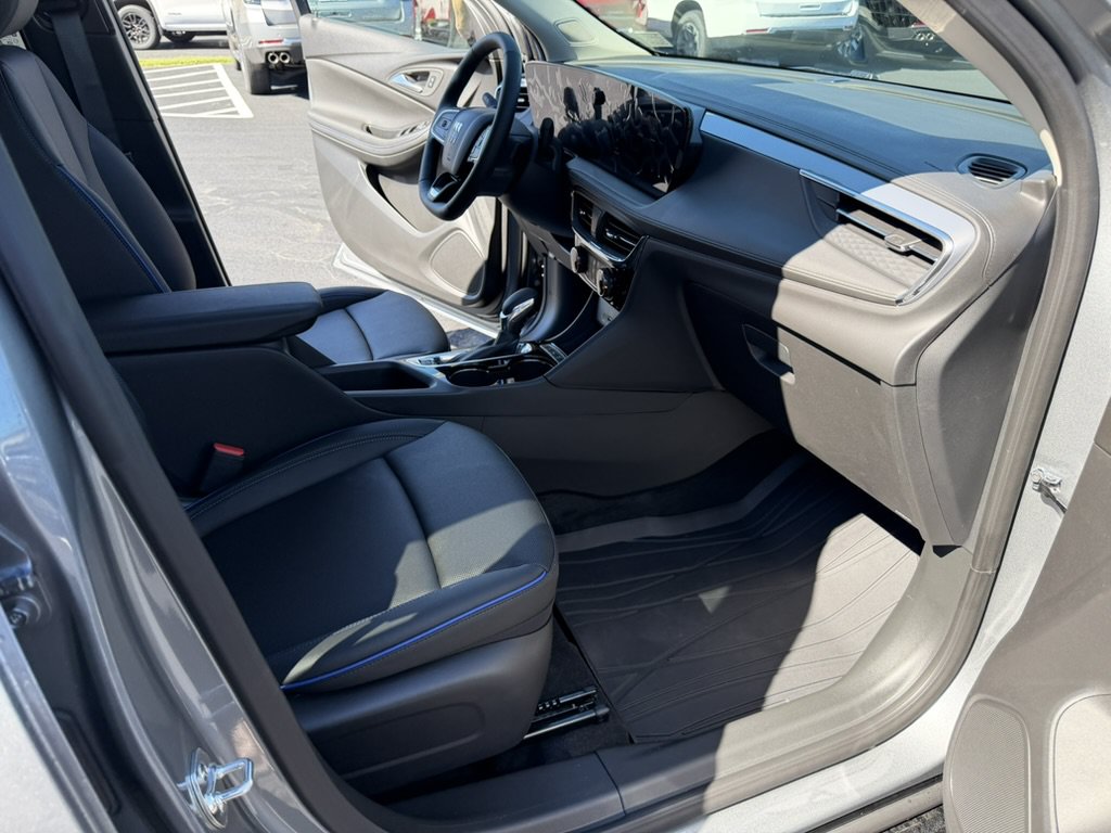 Used 2026 Buick Encore GX Sport Touring w/ Advanced Technology Package AWD/4WD image 33