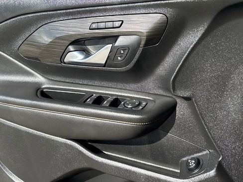 Used 2021 GMC Terrain SLT image 24