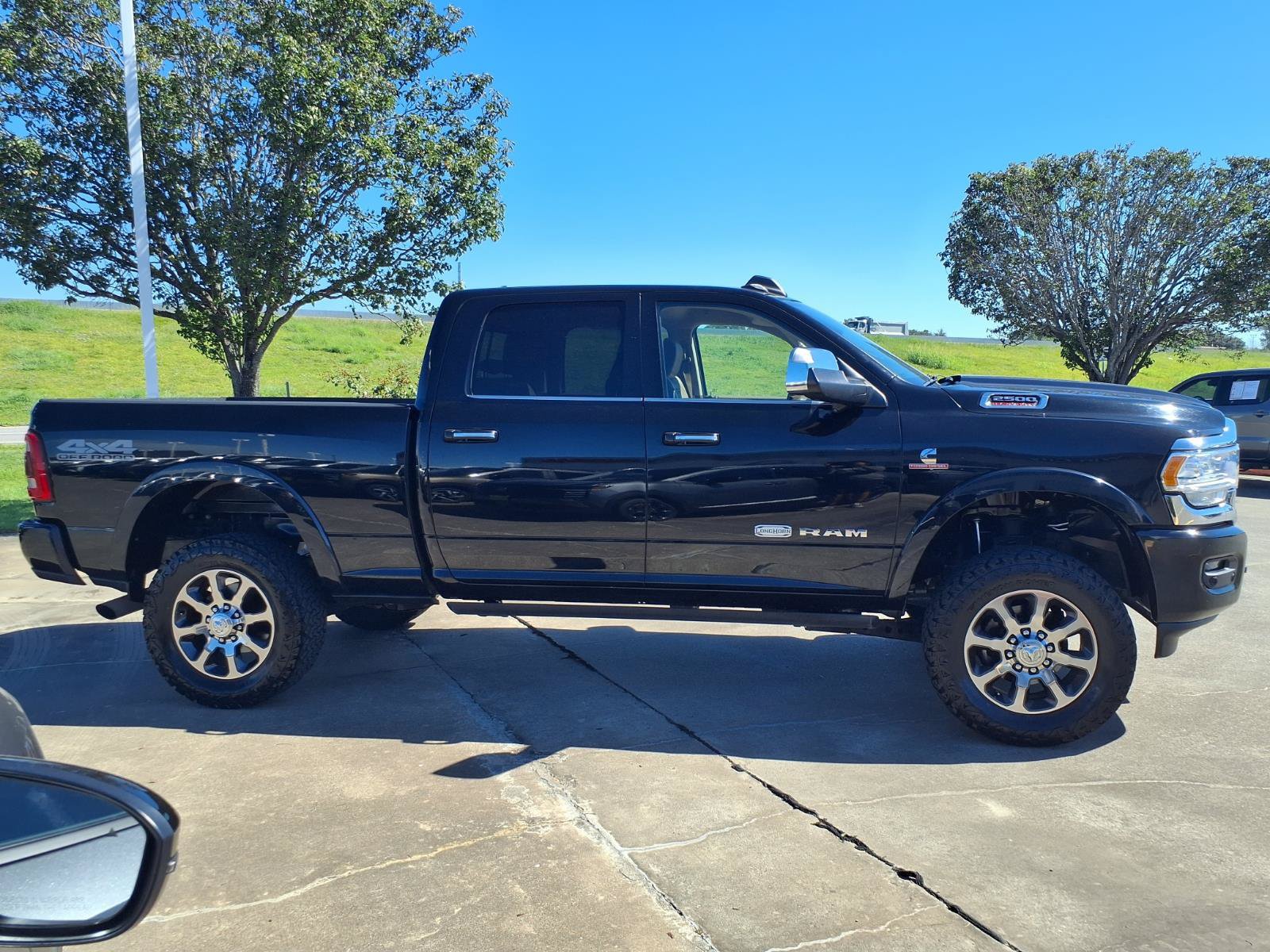 Used 2022 RAM 2500 Limited AWD/4WD image 7