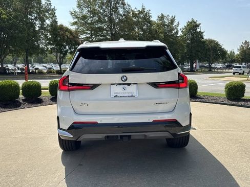 Used 2024 BMW X1 xDrive28i w/ Premium Package AWD/4WD image 4