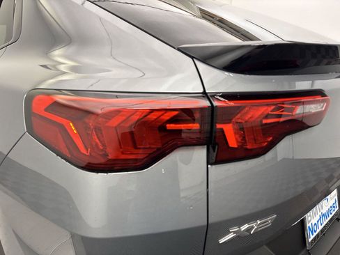 New 2026 BMW X2 xDrive28i w/ Technology Package AWD/4WD image 19