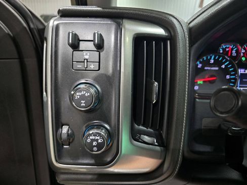 Used 2017 Chevrolet Silverado 1500 LTZ Z71 w/ Redline Edition AWD/4WD image 41