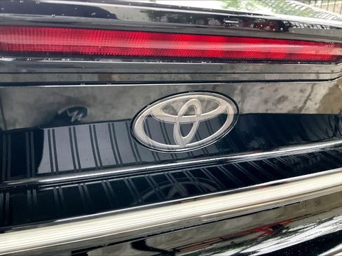 New 2026 Toyota Prius Plug-In Hybrid image 15