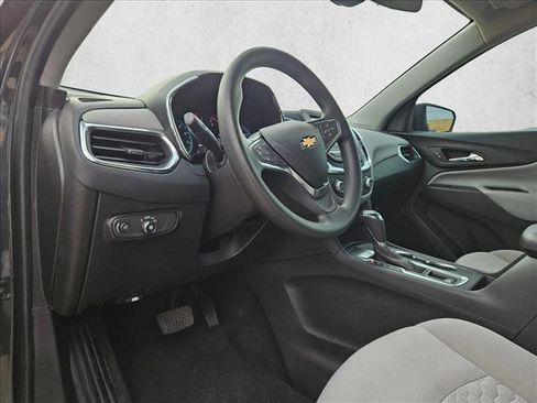 Used 2018 Chevrolet Equinox LS image 15