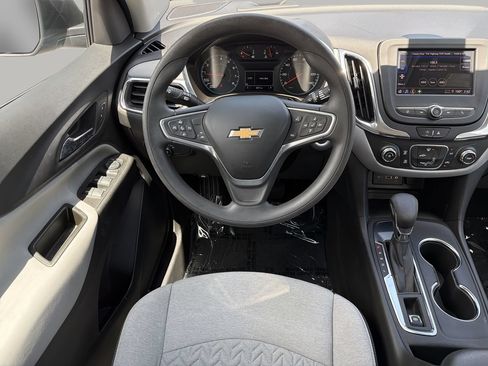 Used 2023 Chevrolet Equinox LS w/ Driver Confidence II Package FWD image 12