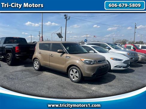 Used 2016 Kia Soul image 1