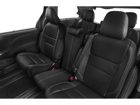 Used 2015 Toyota Sienna SE Premium w/ Four Season Floor Mat Package FWD image 12