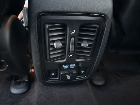 Used 2018 Jeep Grand Cherokee High Altitude image 30