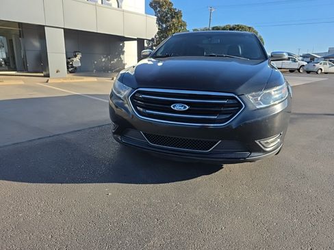 Used 2015 Ford Taurus Limited image 8