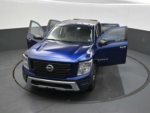 Used 2021 Nissan Titan SV w/ Accessory Utility Package AWD/4WD image 36