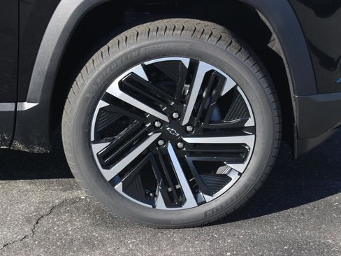 New 2026 Chevrolet Equinox RS w/ Convenience Package III image 9