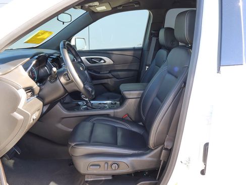 Used 2023 Chevrolet Traverse LT FWD image 7