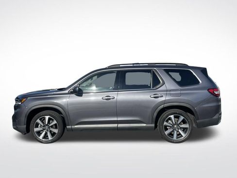 Used 2024 Honda Pilot Touring image 2