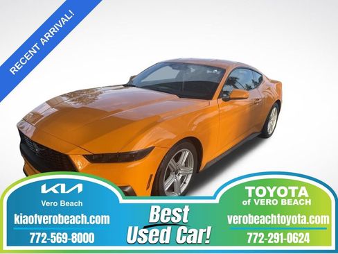 Used 2026 Ford Mustang Coupe RWD image 1