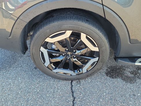 Certified 2023 Kia Telluride S w/ S Sunroof Package FWD image 40