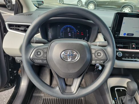 Used 2026 Toyota Corolla LE FWD image 22