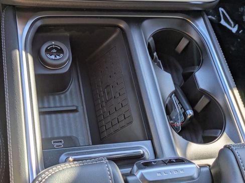 New 2025 Ford Expedition Max Platinum w/ Stealth Performance Package image 23