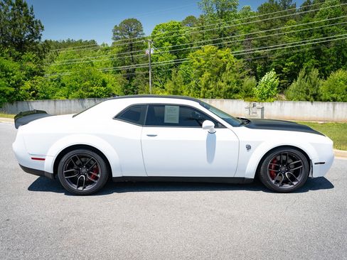 Used 2019 Dodge Challenger SRT Hellcat RWD image 20