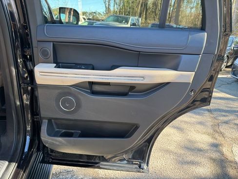Used 2024 Ford Expedition Limited AWD/4WD image 28