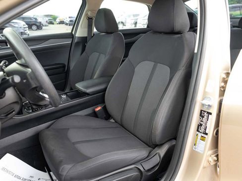 Used 2022 Kia K5 LXS FWD image 13