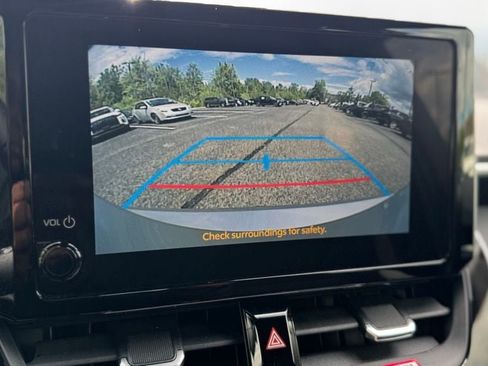 Used 2025 Toyota Corolla SE FWD image 13