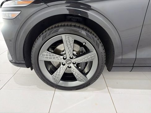 Used 2022 Genesis GV70 3.5T Sport w/ Sport Prestige Package image 44