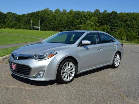Used 2014 Toyota Avalon Limited FWD image 56