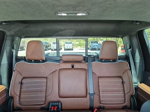 Used 2025 GMC Sierra 2500 Denali Ultimate image 44