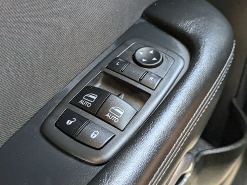 Used 2023 Dodge Challenger SXT RWD image 19