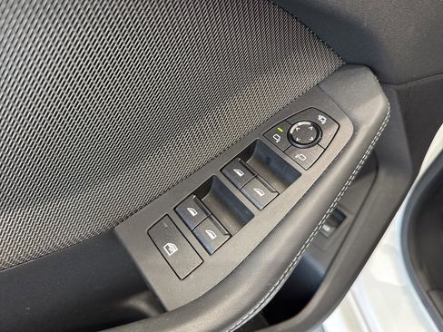 Used 2025 BMW 228i xDrive w/ Premium Package image 35