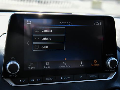 Used 2025 Nissan Sentra SV FWD image 19