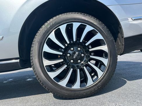 Used 2024 Lincoln Navigator Black Label AWD/4WD image 20