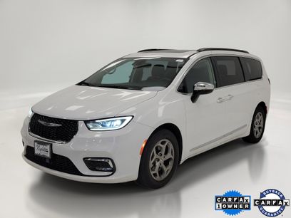 Used 2023 Chrysler Pacifica Limited
