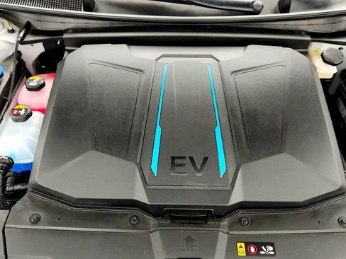Used 2023 Hyundai Ioniq 5 SEL image 24