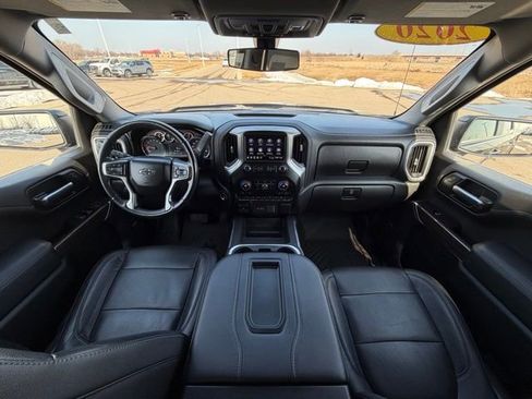 Used 2020 Chevrolet Silverado 1500 LT Trail Boss w/ Midnight Edition image 30