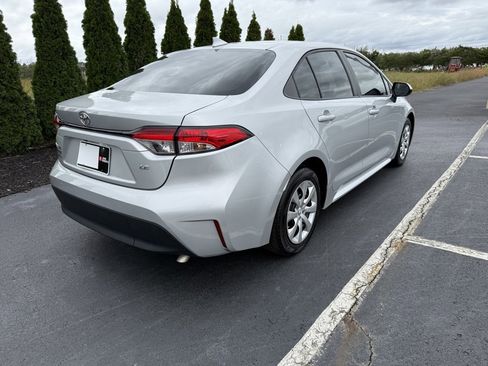 Certified 2024 Toyota Corolla LE image 2