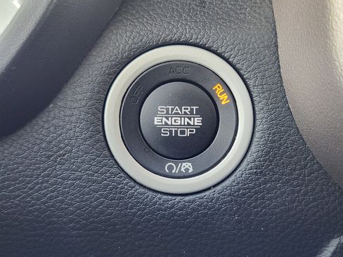 Used 2020 RAM 1500 Laramie image 22