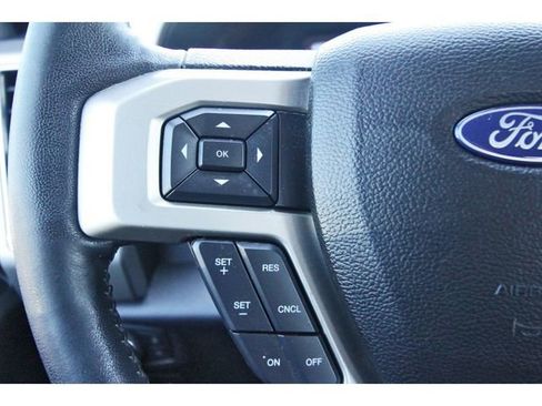 Used 2018 Ford F150 Lariat image 17