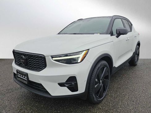 New 2026 Volvo XC40 B5 Ultra w/ Climate Package image 7