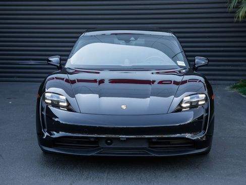 Certified 2024 Porsche Taycan image 7