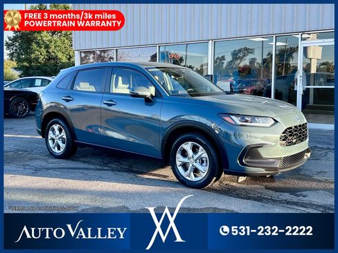 Used 2025 Honda HR-V LX image 1