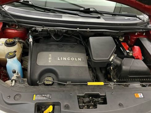 Used 2015 Lincoln MKX AWD w/ Equipment Group 102A image 13