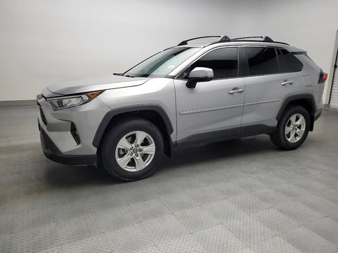 Used 2019 Toyota RAV4 XLE image 2