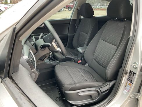 Used 2023 Kia Rio S w/ Technology Package image 13