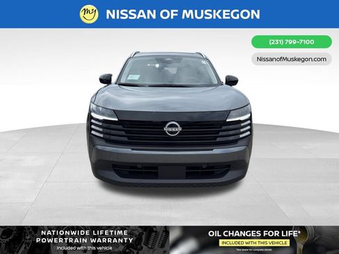 New 2026 Nissan Kicks SV w/ SV Premium Package image 2