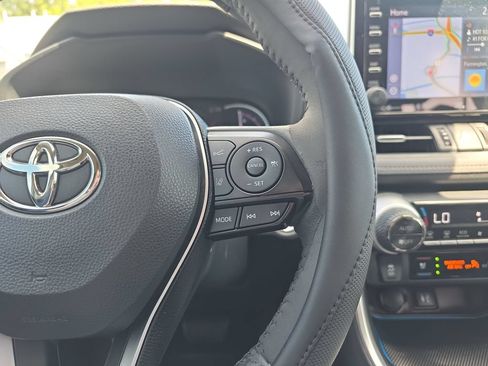 Used 2019 Toyota RAV4 Limited w/ Advanced Technology Package AWD/4WD image 29