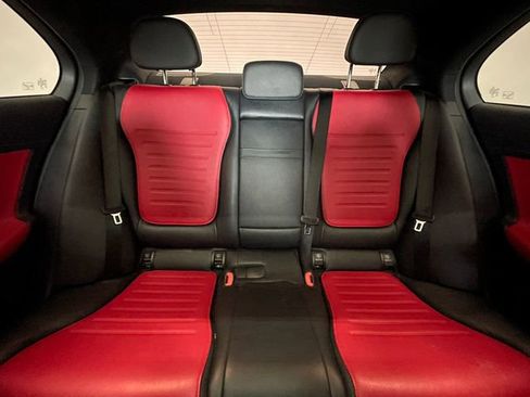 Used 2024 Mercedes-Benz C 300 Sedan image 7