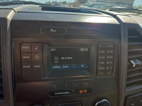 Used 2019 Ford F250 XL w/ Power Equipment Group AWD/4WD image 17